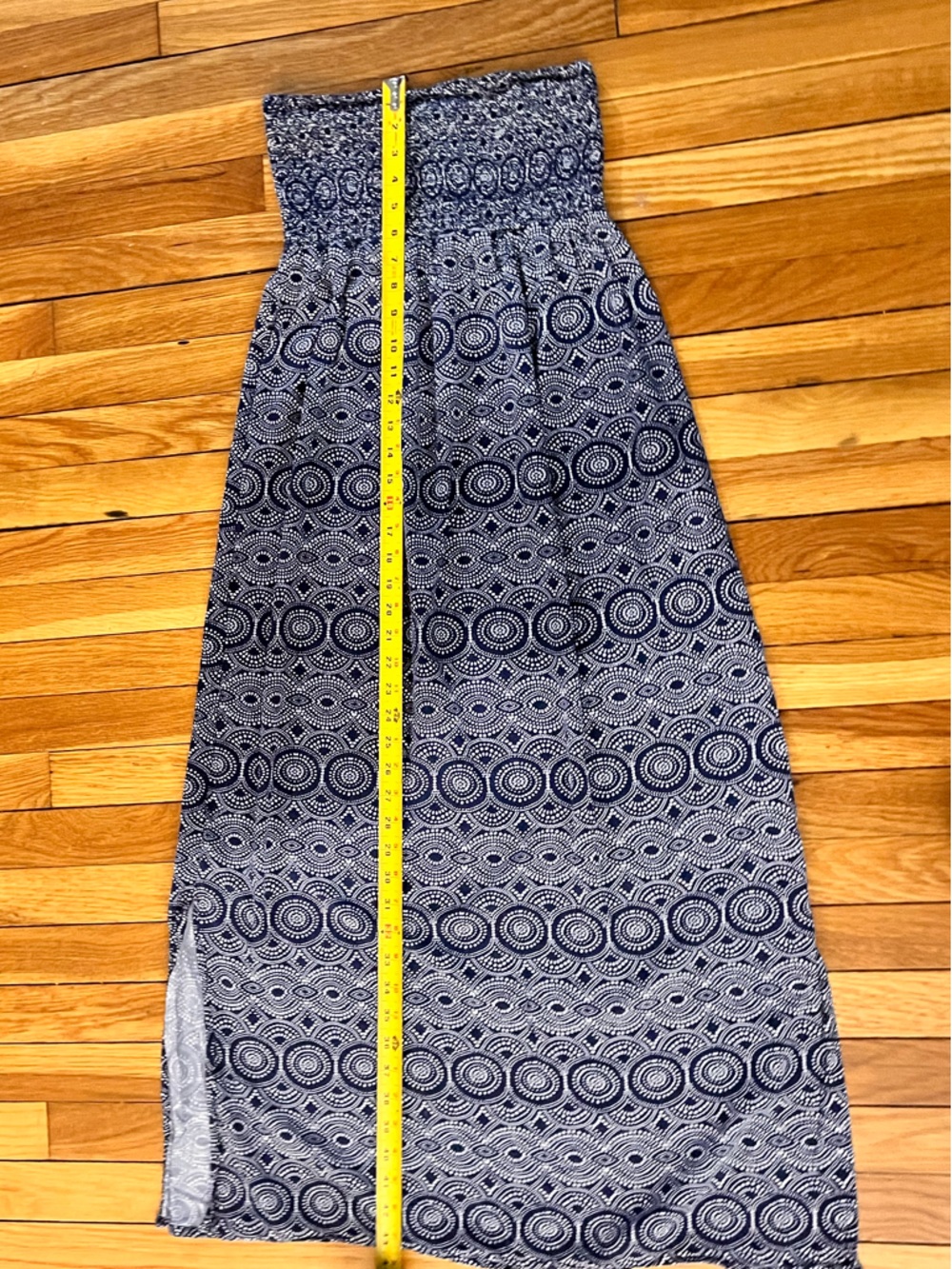 Sale Beautiful Navy and white GAP stretchy dress or maxi skirt size M